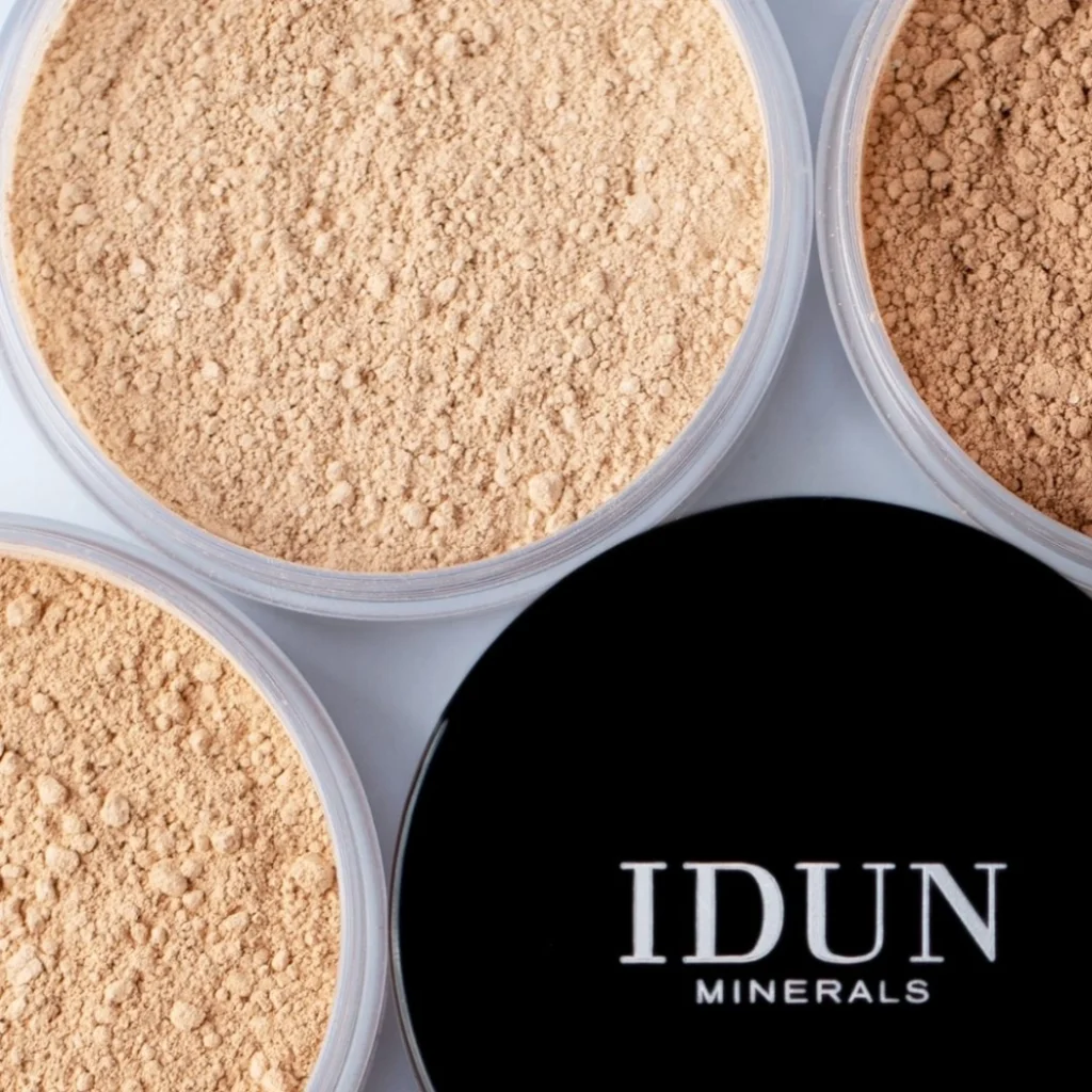 Idun Minerals Powder Foundation 04